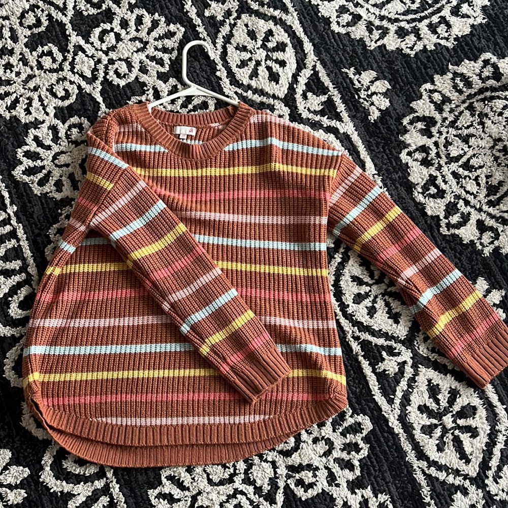 Size XXL So from Kohls sweater, fits more like an XL